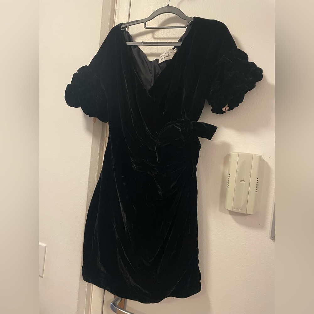 Fame & Partners x Free People black velvet cocktail dress - Picture 2 of 6